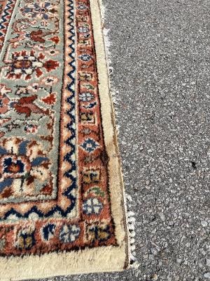 Front View of Fringes Damage on Handmade Rug